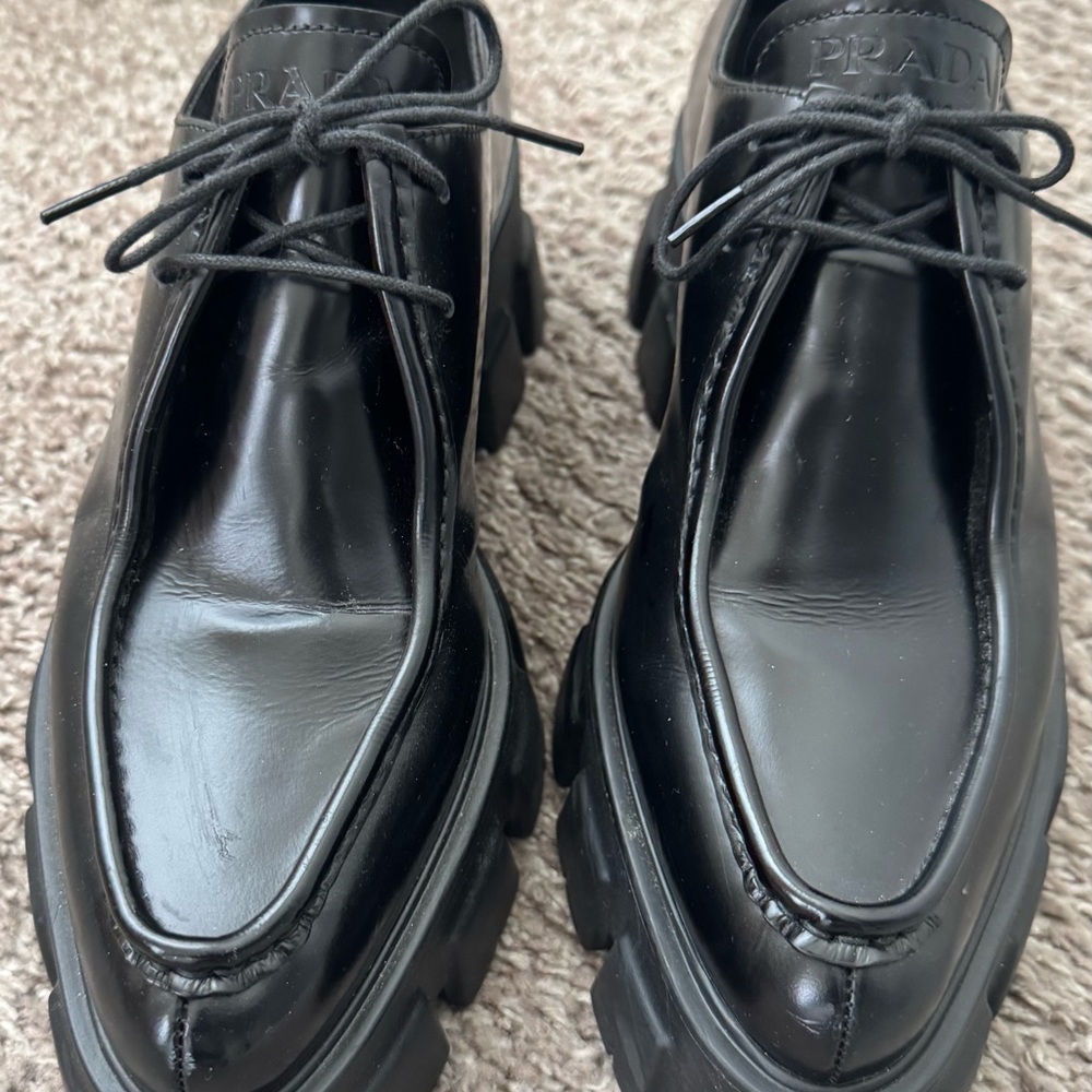 Prada Black Leather Oxfords with Polished Finish